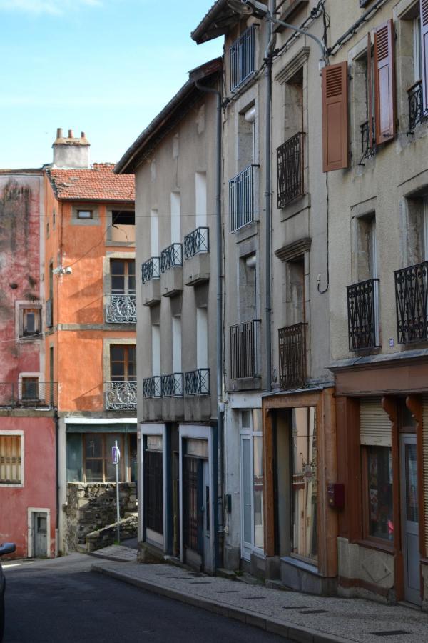 File Dans Ta Chambre ! Le Monastier sur Gazeille Exterior photo