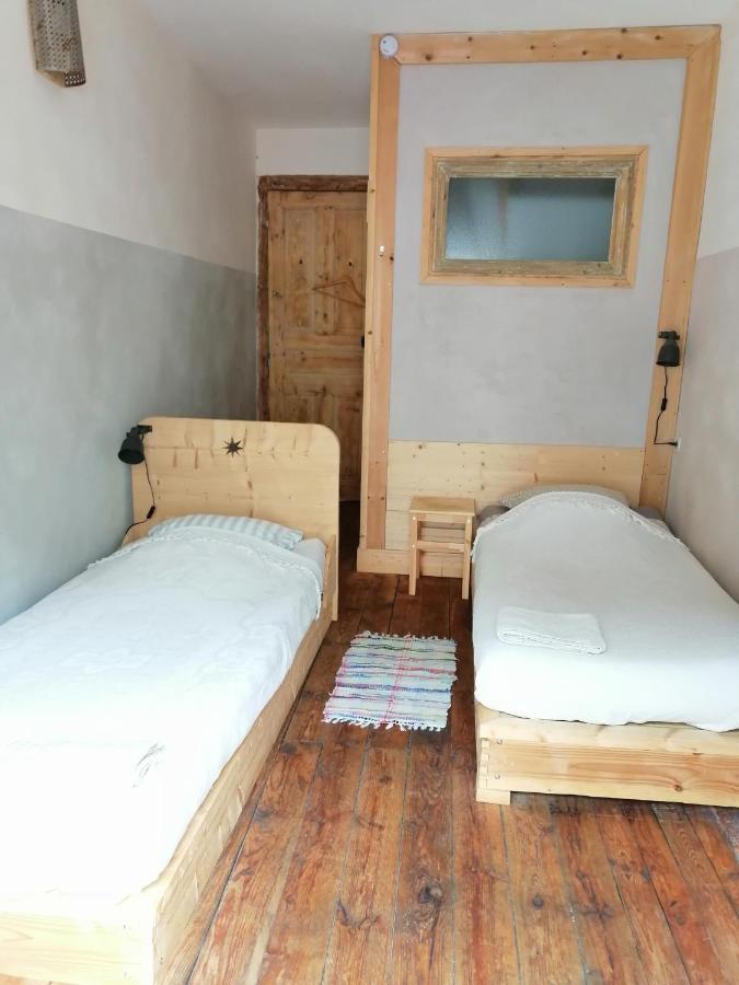 File Dans Ta Chambre ! Le Monastier sur Gazeille Exterior photo
