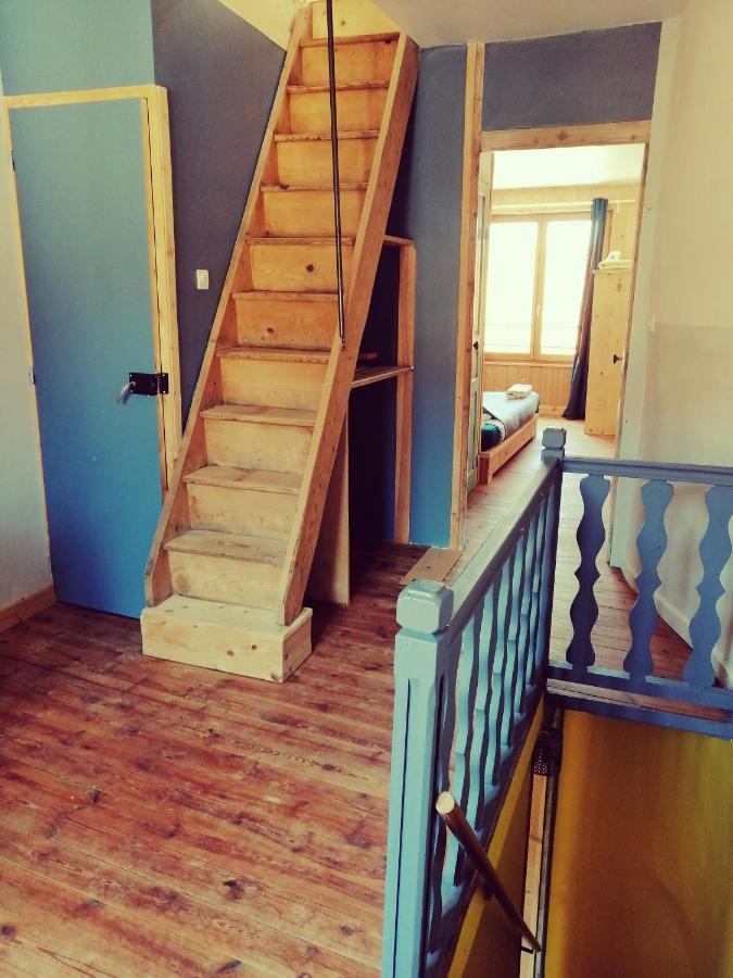 File Dans Ta Chambre ! Le Monastier sur Gazeille Exterior photo